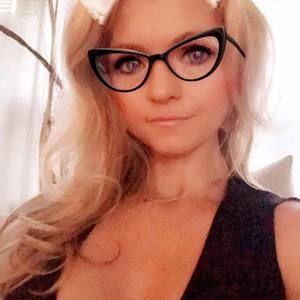 Meet your Posher, Jaquelyn